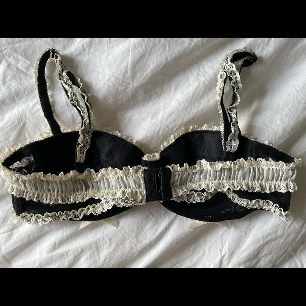 SOLD Agent Provocateur Black lace/ivory chiffon bra & suspender Size small NWOT - Picture 3 of 9